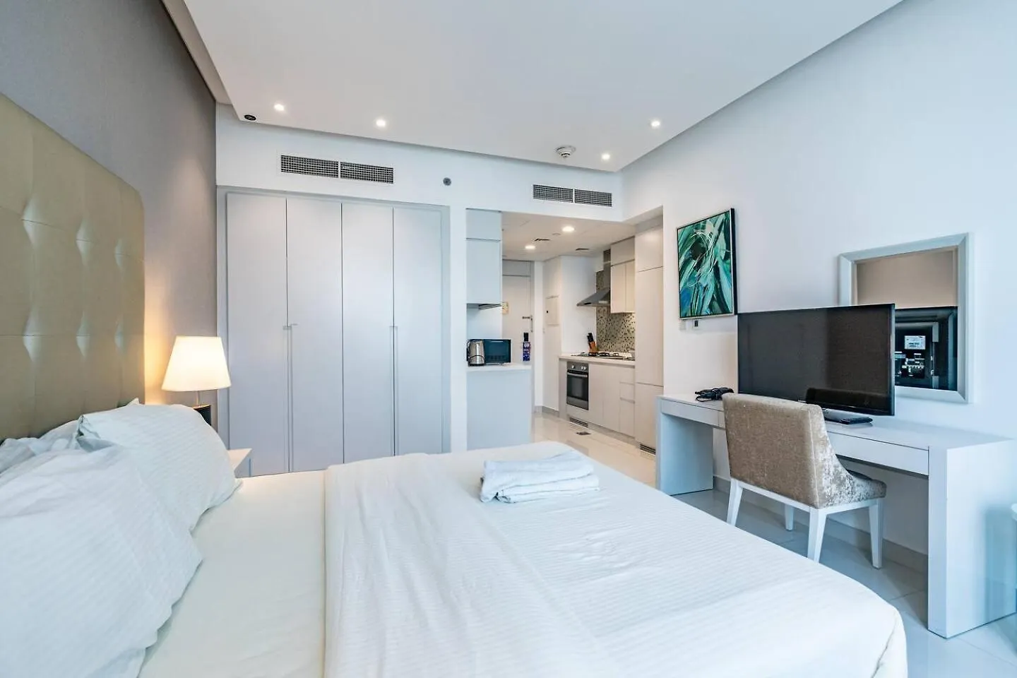 Apartment Stylish Cozy Studio The Voleo Dubai
