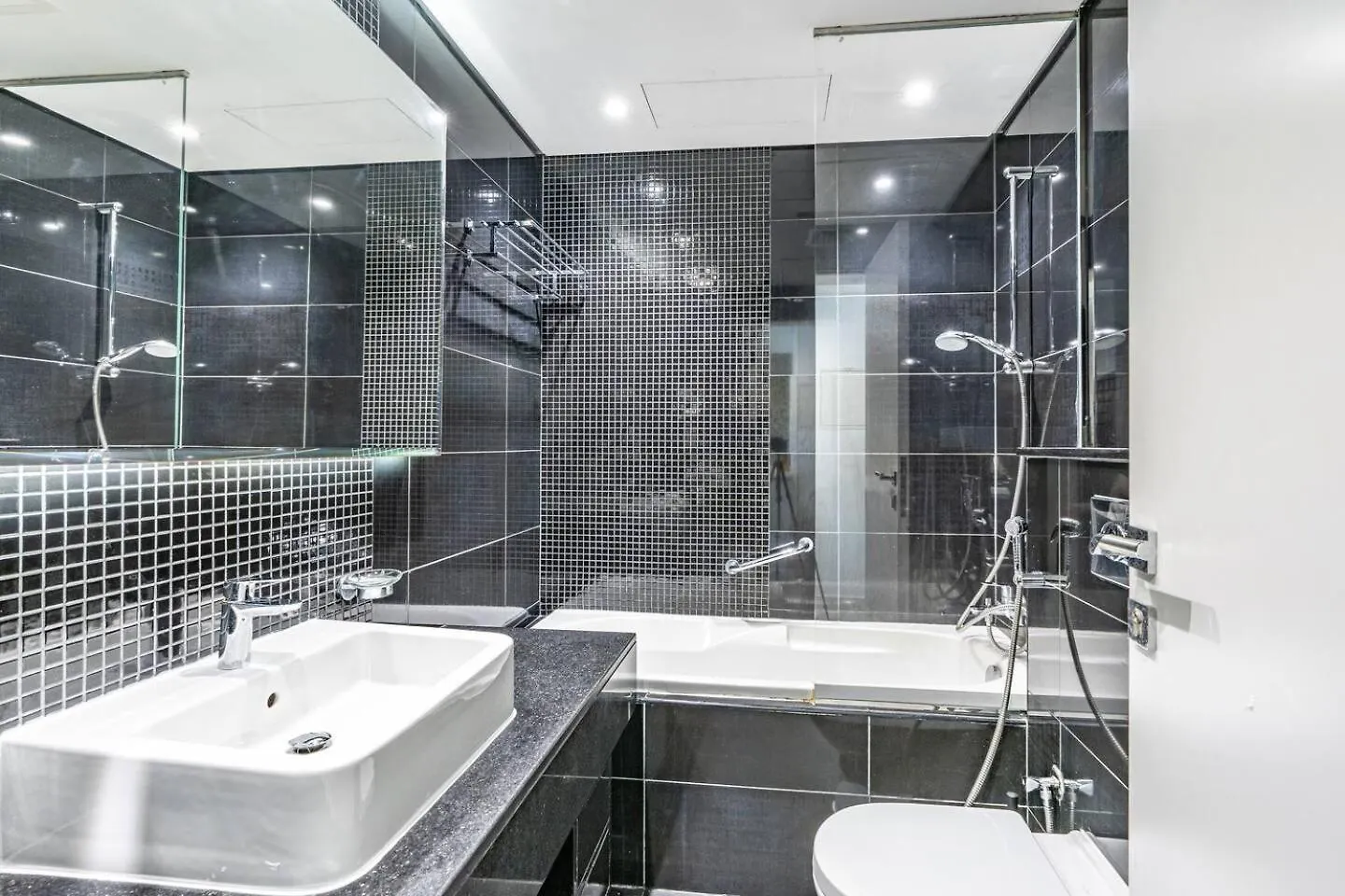 Stylish Cozy Studio The Voleo Dubai 0*,  United Arab Emirates